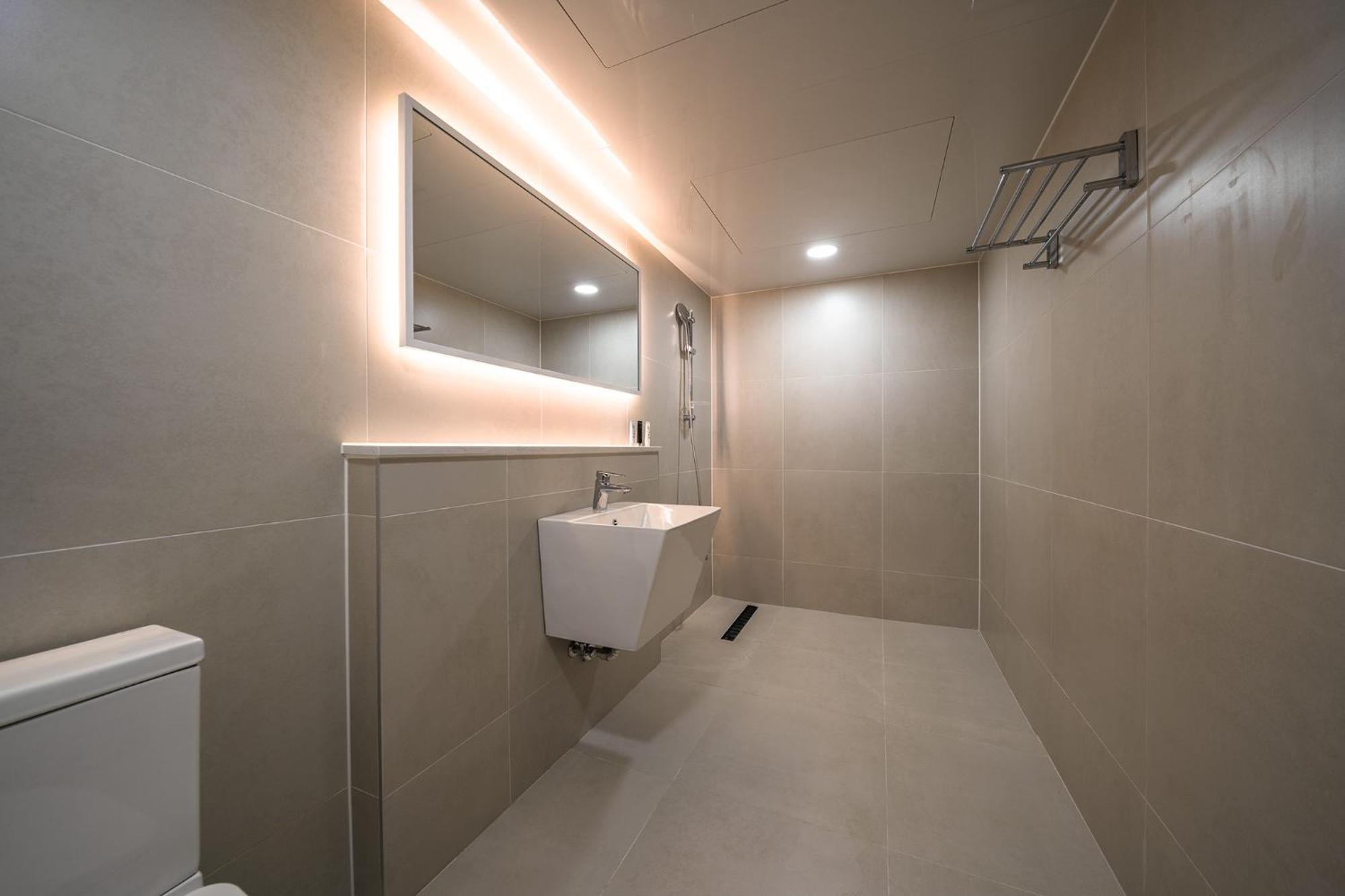 Mono Hotel Suwon Esterno foto