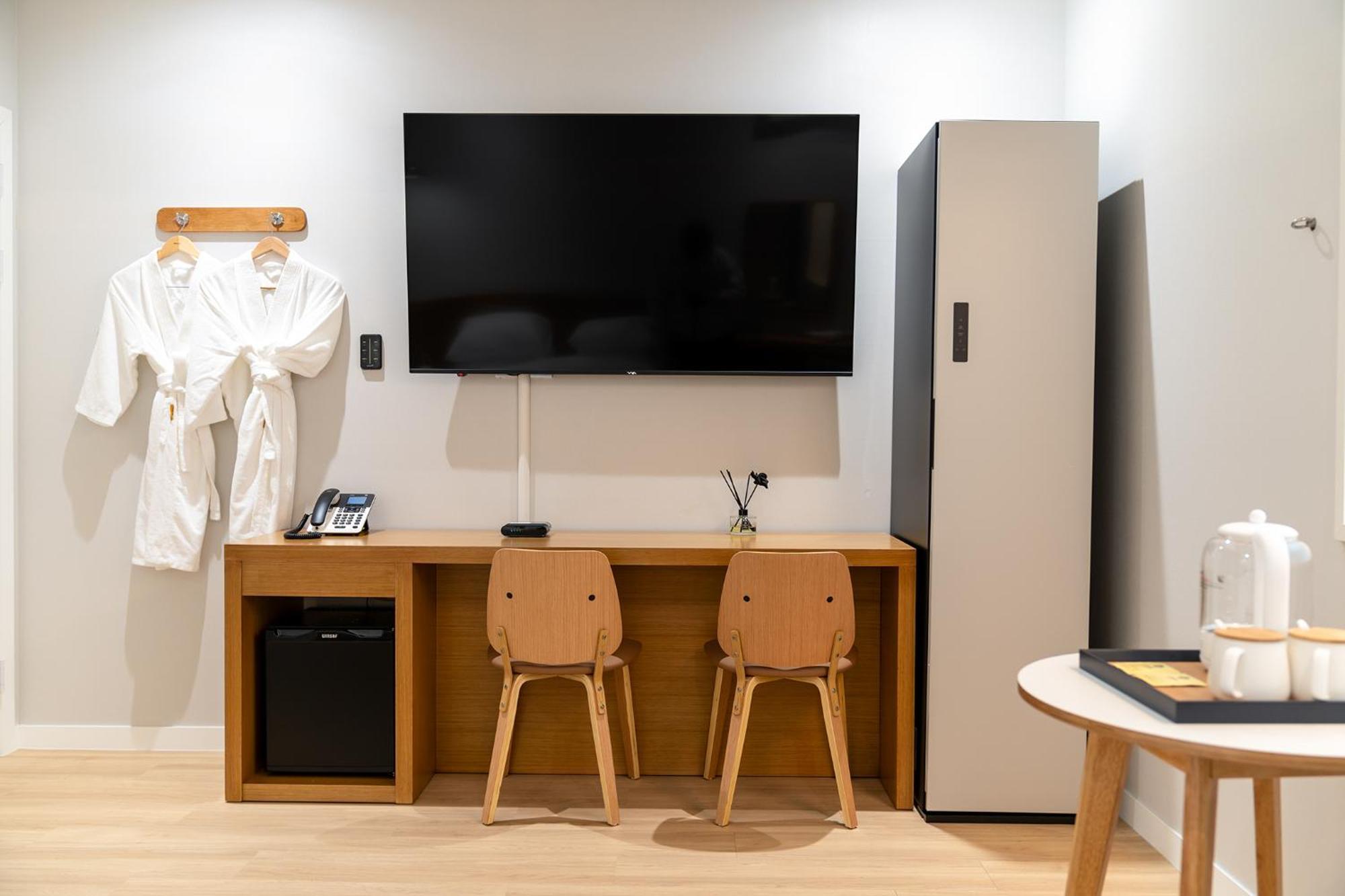 Mono Hotel Suwon Esterno foto