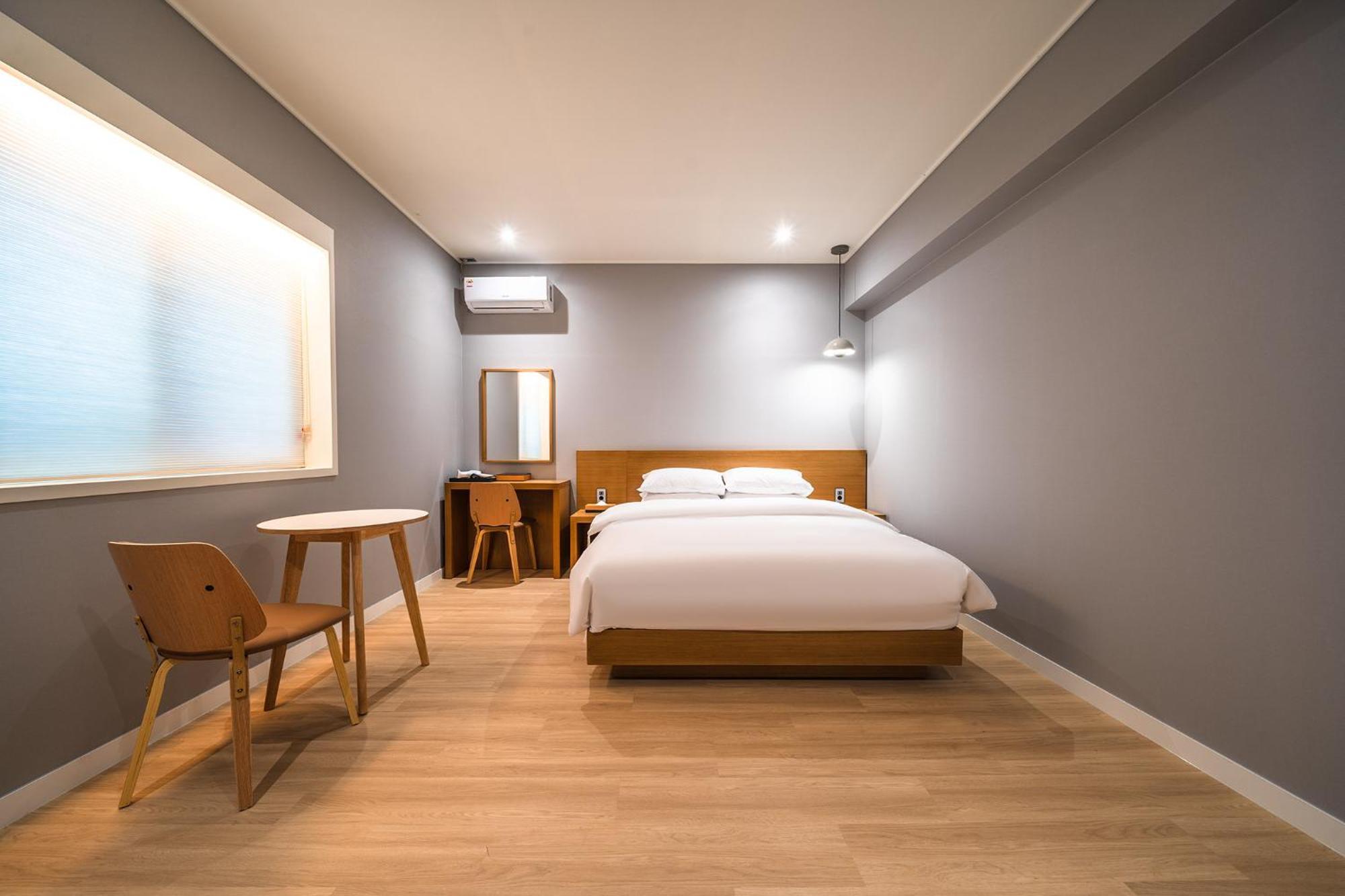 Mono Hotel Suwon Esterno foto